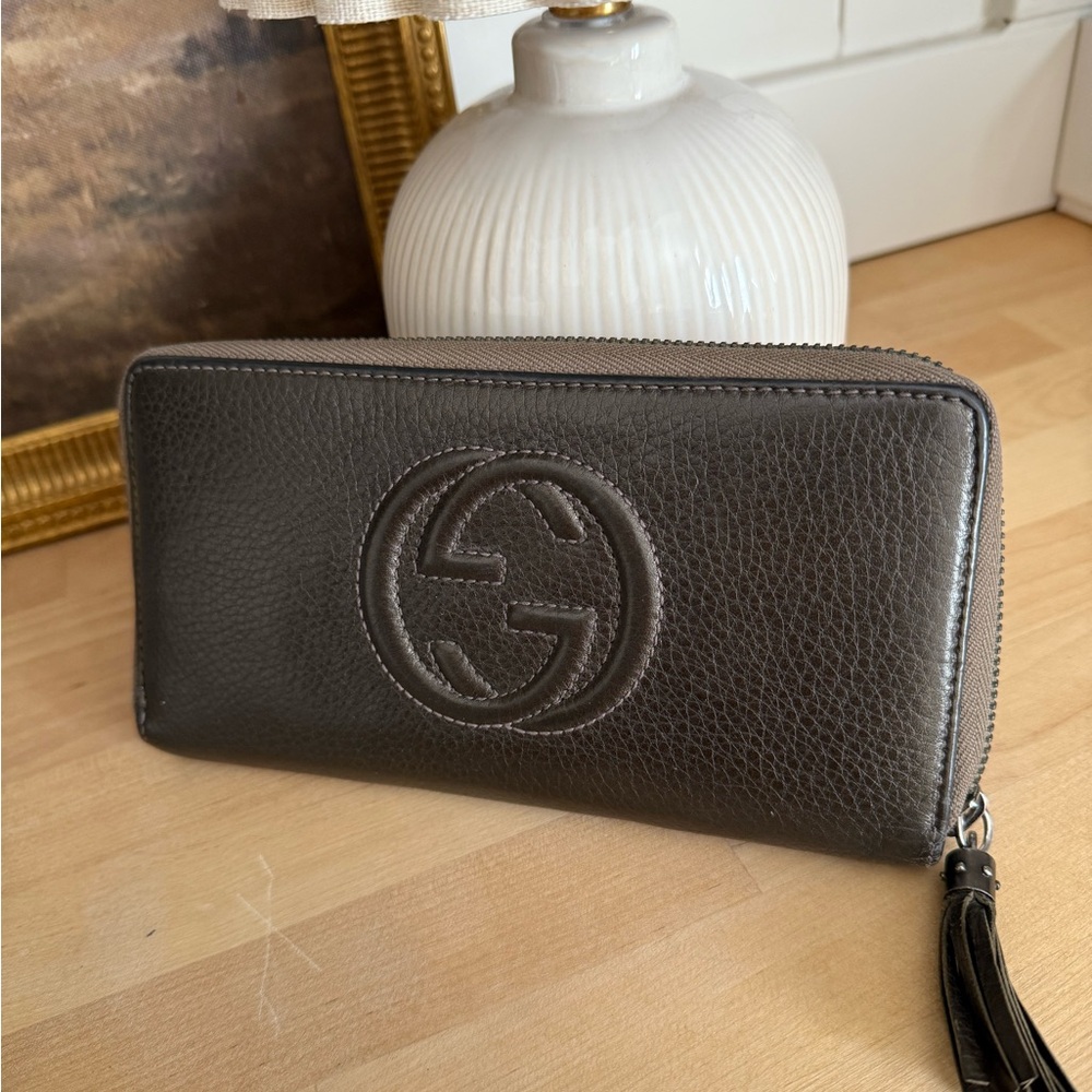 Gucci Leather Zip Wallet